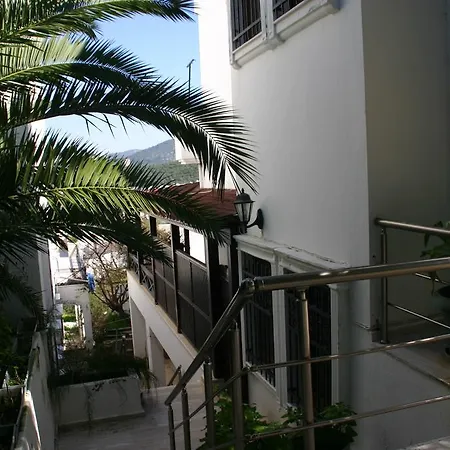 Private Pool Vila *